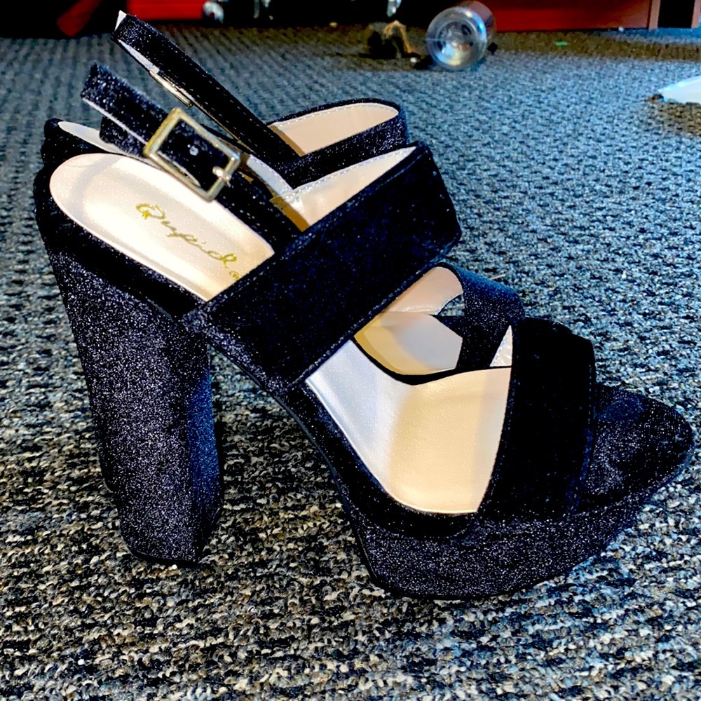 Brand New Black Velvet High heels- Worn Once $30